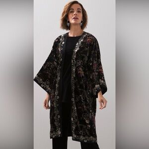 Chico’s Travelers Collection Velvet Kimono (NWT)